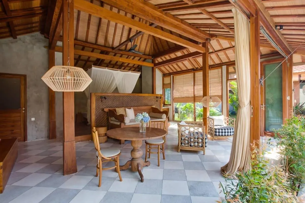Zin Berawa Villas & Bungalows Canggu  4*, Canggu (Bali)