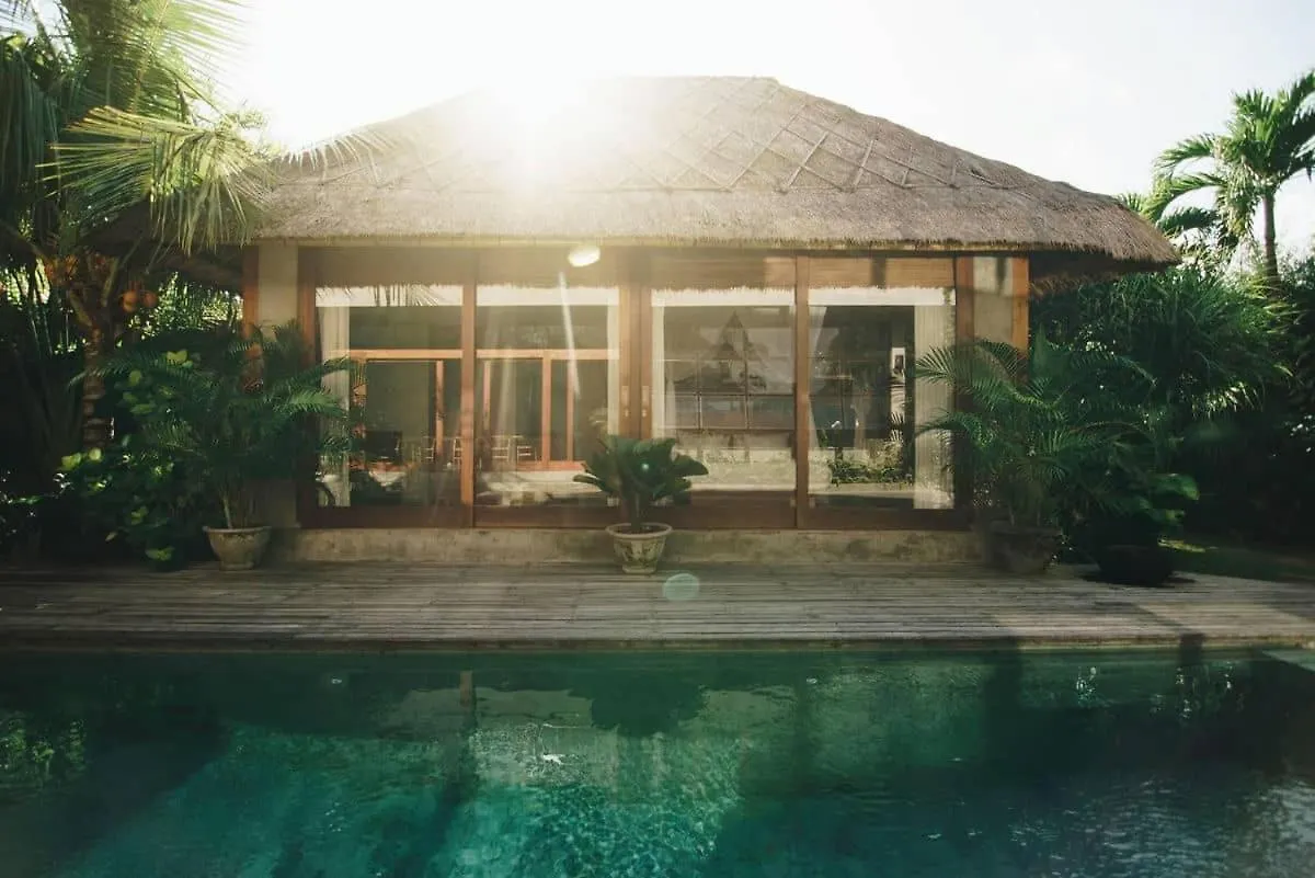 Zin Berawa Villas & Bungalows Canggu  4*, Canggu (Bali) Indonesia