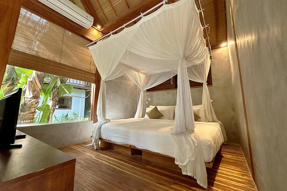 Zin Berawa Villas & Bungalows Canggu  4*, Canggu (Bali)